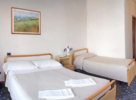 Hotel&Residence Medi Garden Alba Adriatica Exterior foto