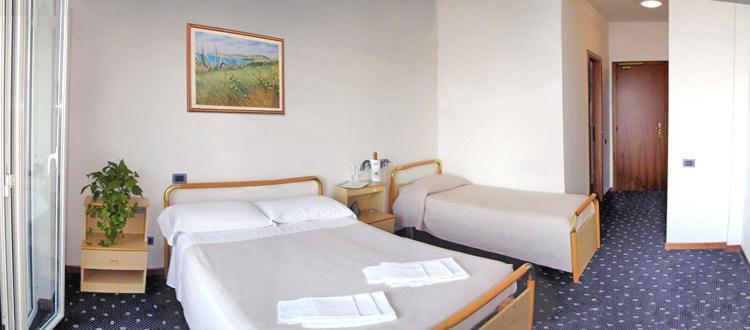 Hotel&Residence Medi Garden Alba Adriatica Exterior foto