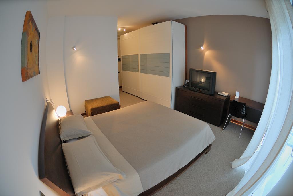 Hotel&Residence Medi Garden Alba Adriatica Exterior foto