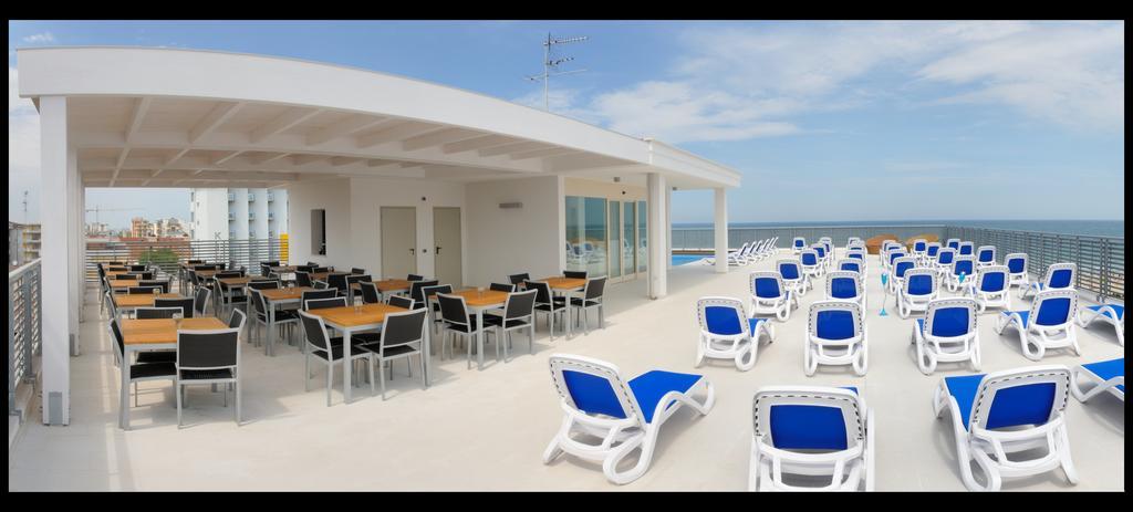 Hotel&Residence Medi Garden Alba Adriatica Exterior foto
