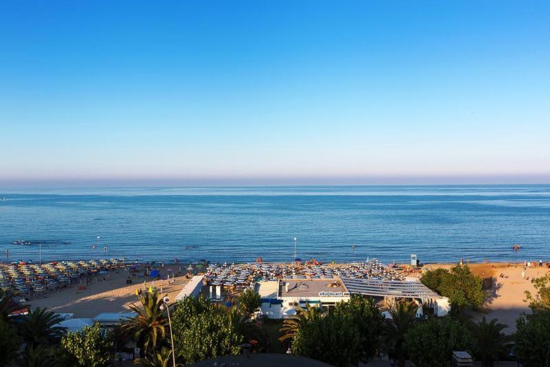 Hotel&Residence Medi Garden Alba Adriatica Exterior foto